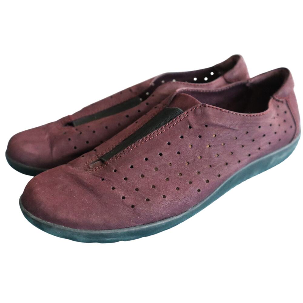 Clarks Medora Gemma Perforated Purple Nubuck Leather Slip On Loafer Shoe 8W Wide
